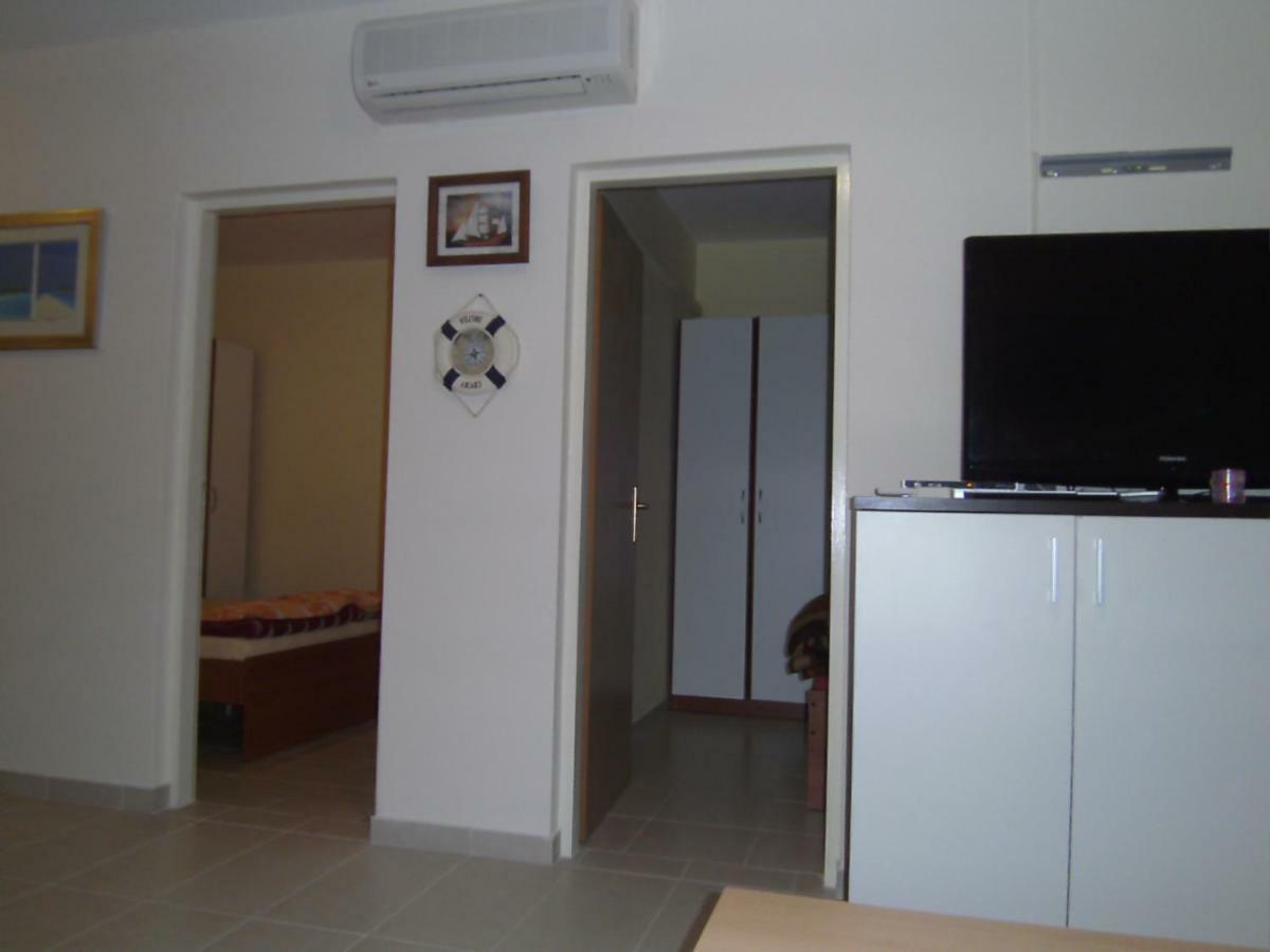 Apartments Vir Delfin מראה חיצוני תמונה