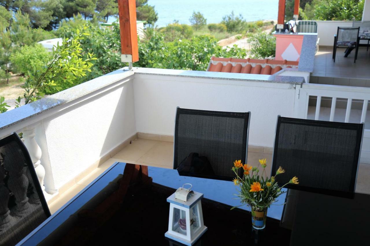 Apartments Vir Delfin מראה חיצוני תמונה