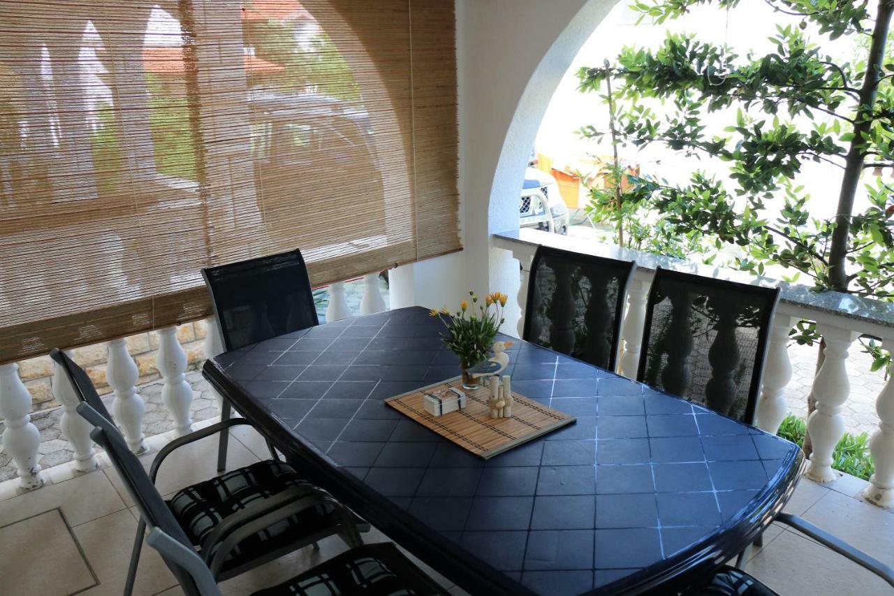 Apartments Vir Delfin מראה חיצוני תמונה