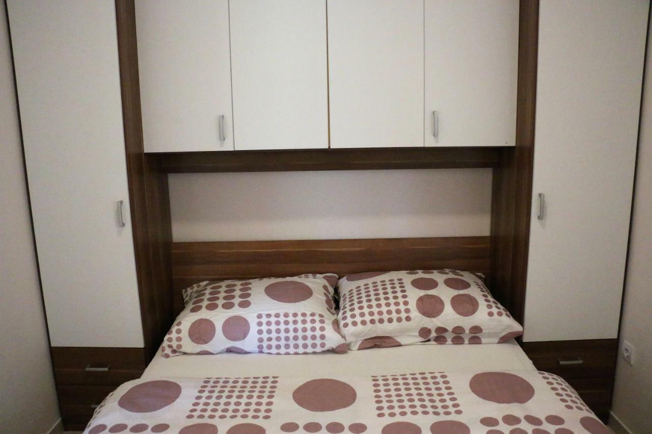 Apartments Vir Delfin מראה חיצוני תמונה